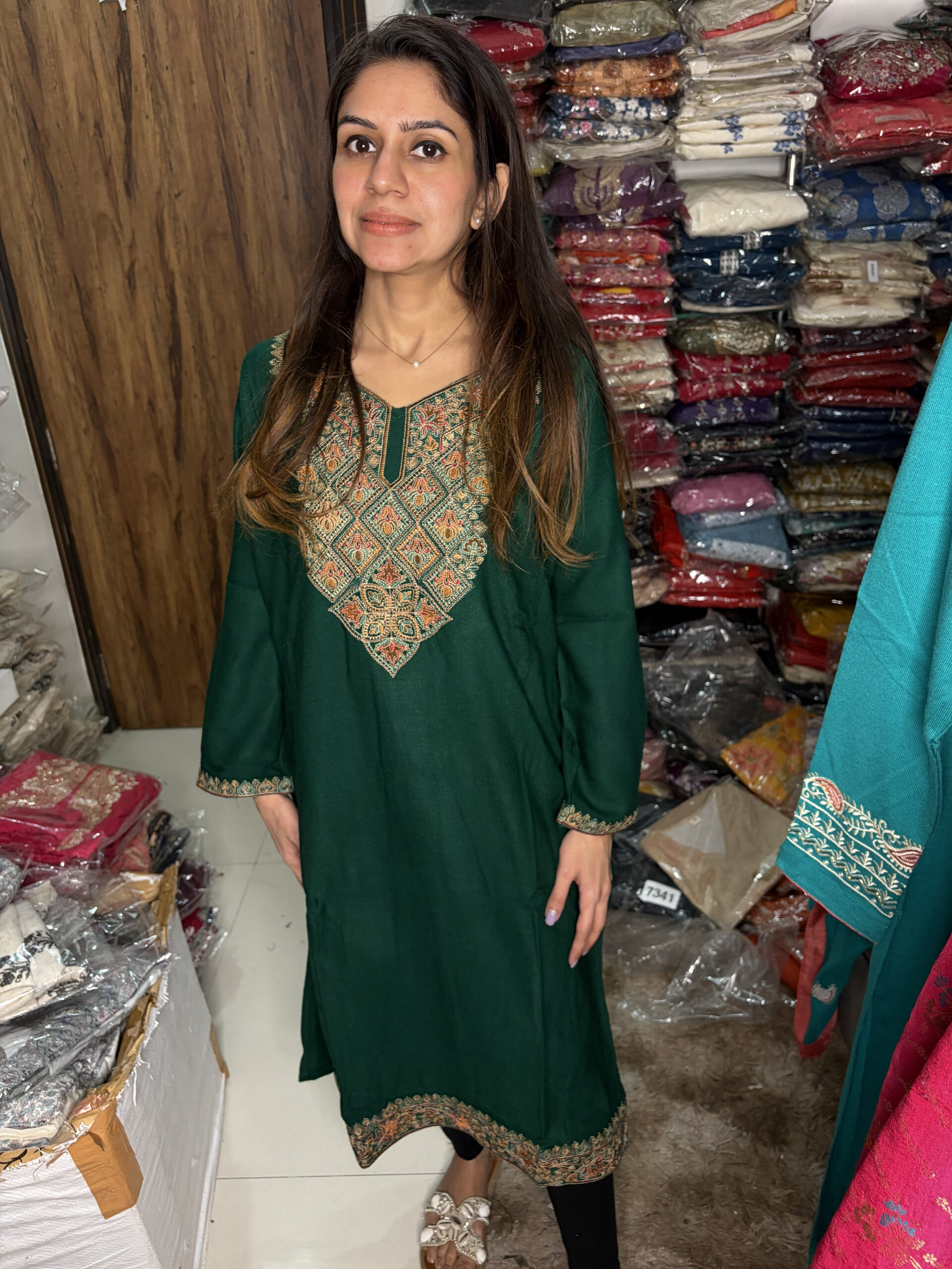 IMG_1747-scaled-1.jpg Kashmiri Pherans - Image 1