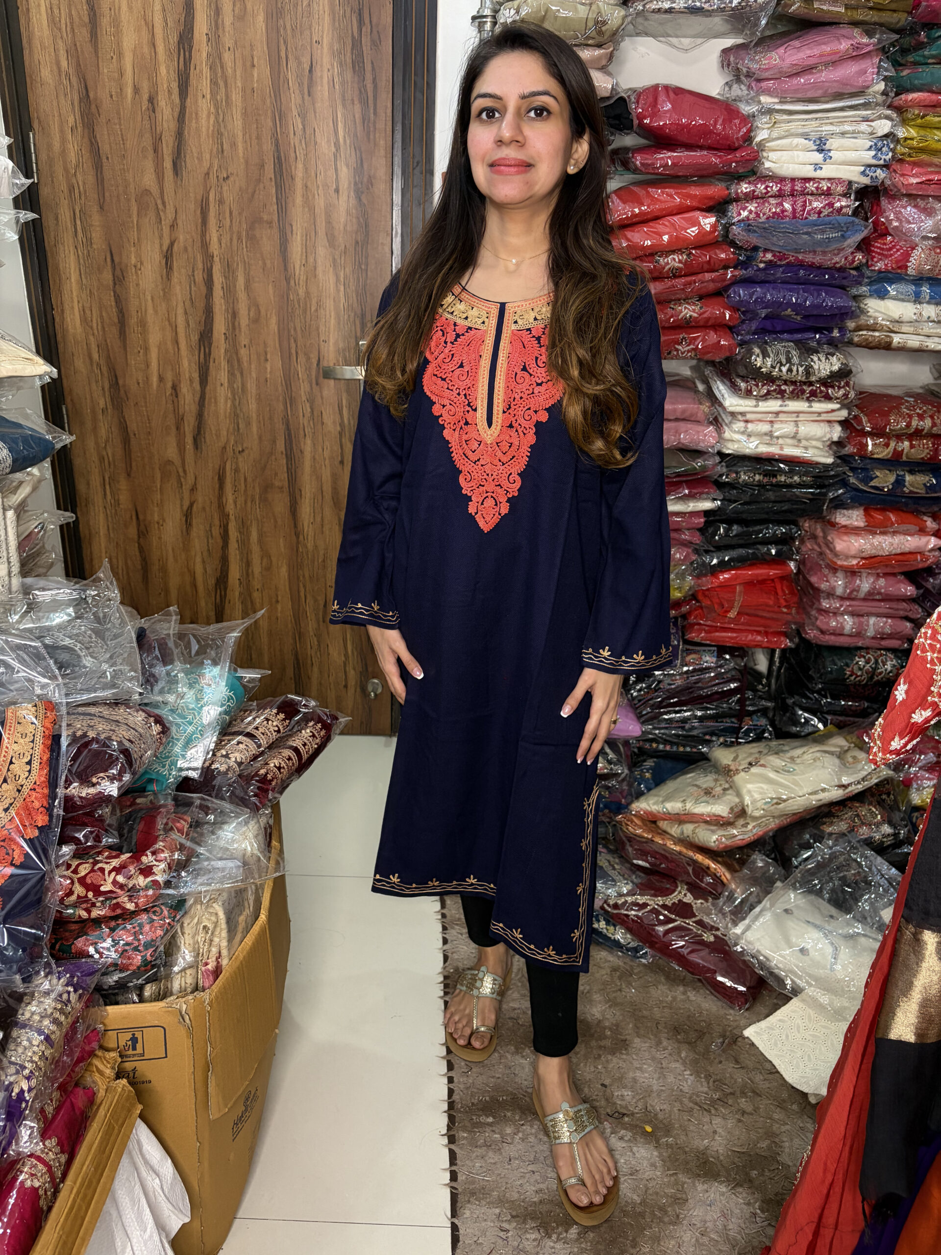 IMG_2151-scaled-1.jpg Kashmiri Ferans - Image 1