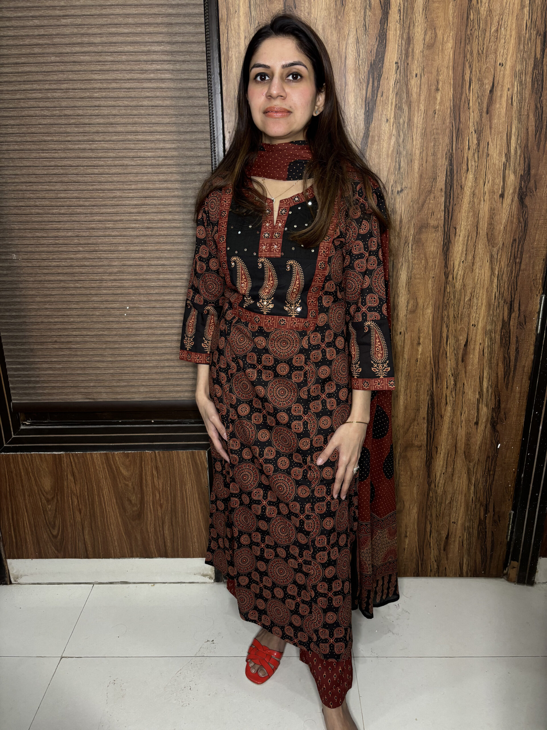 IMG_2795-scaled-1.jpg Pure Cotton Budget Buy Suit - Image 1