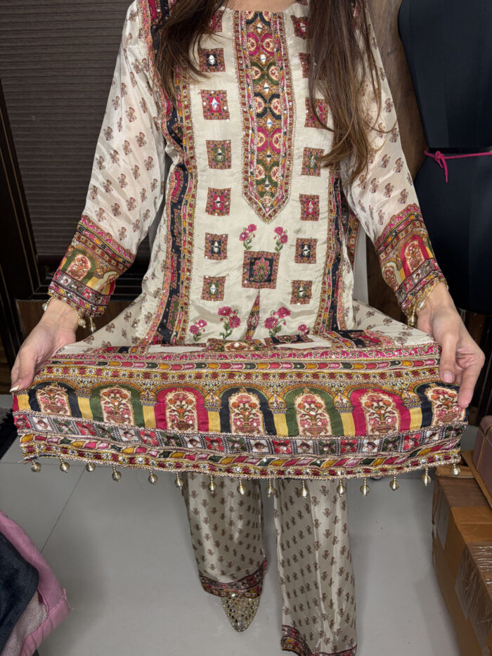 Karachi Print Suit - Image 2