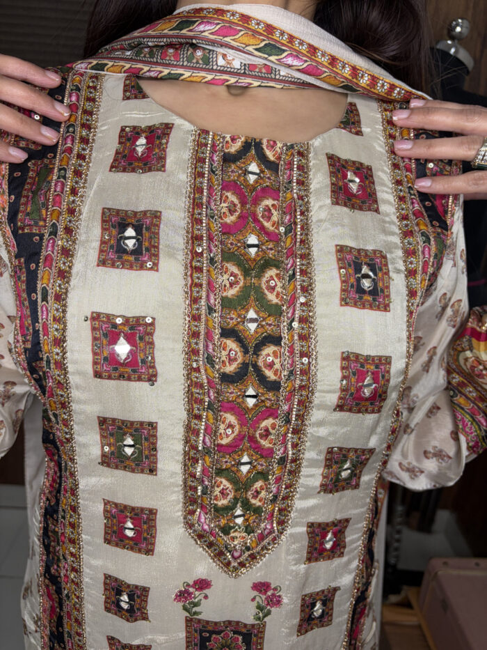 Karachi Print Suit - Image 3