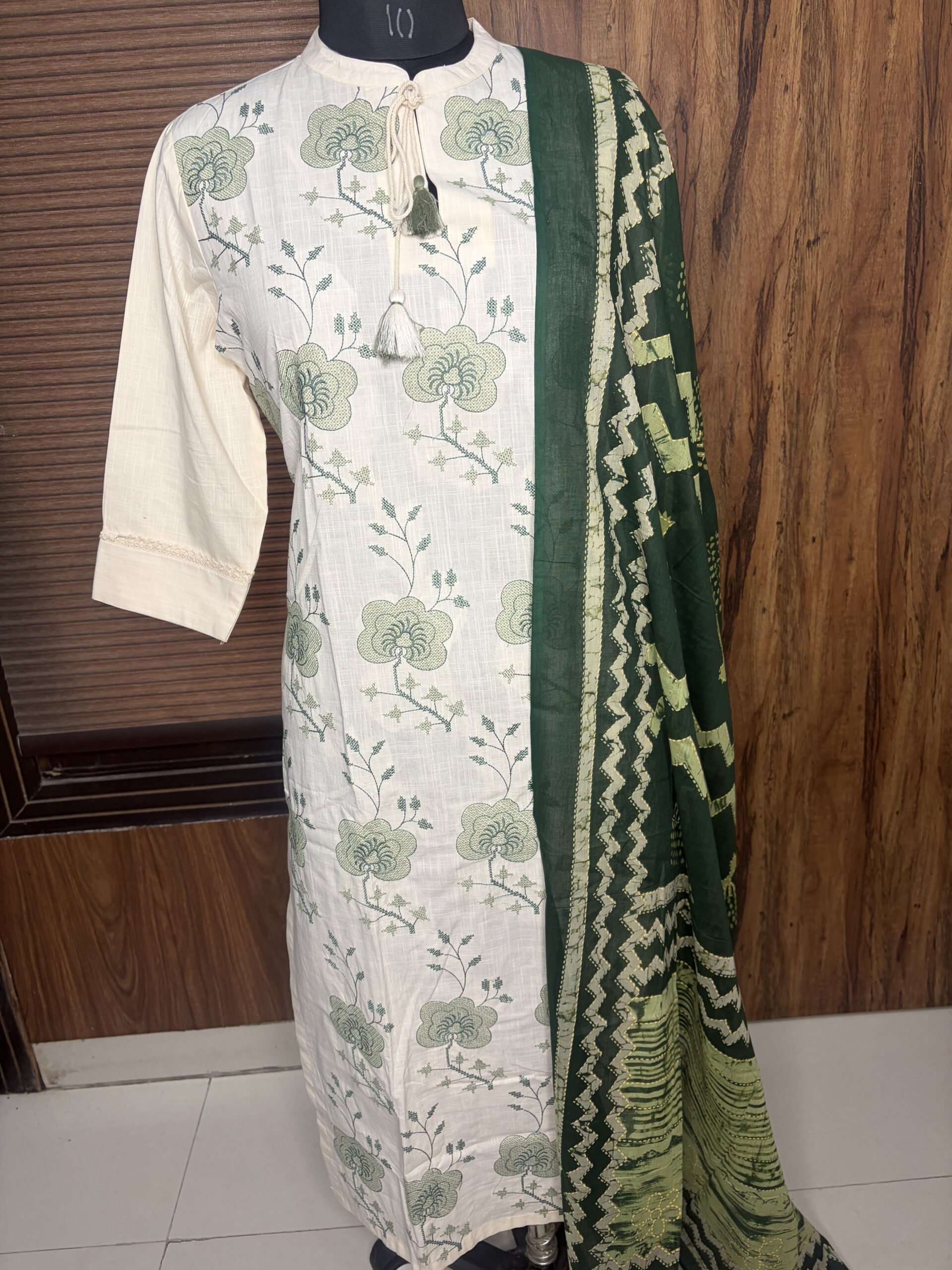 IMG_3878-scaled-1.jpg Floral Embroidered off white article - Image 1