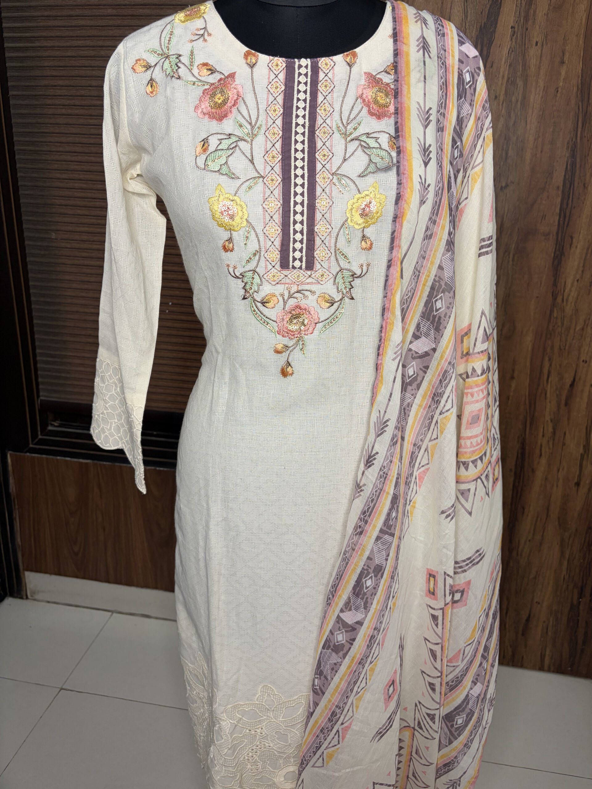 IMG_4138-scaled-1.jpg The White Shifli Suit - Image 1