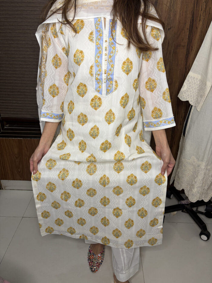 The White Printed Suit - Image 2