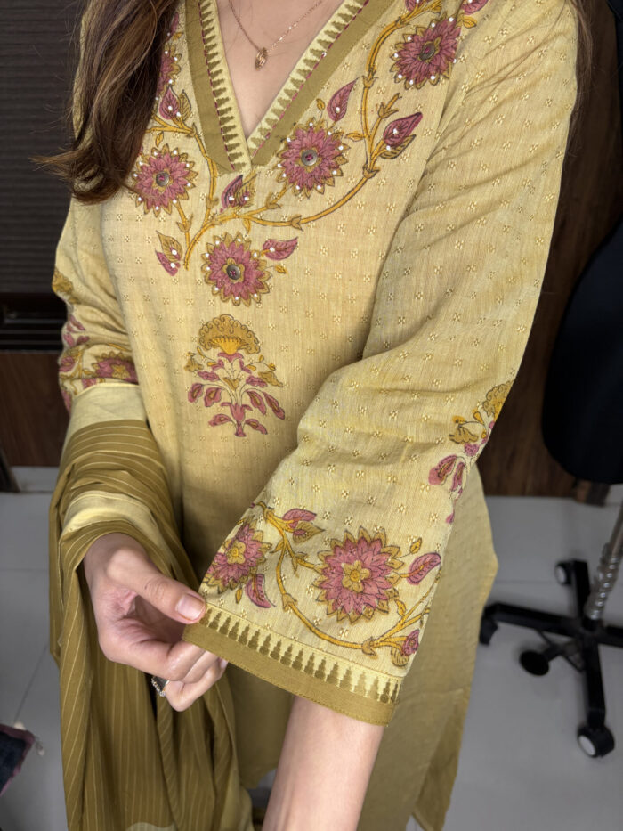 The Any Age Cotton Suit - Image 6