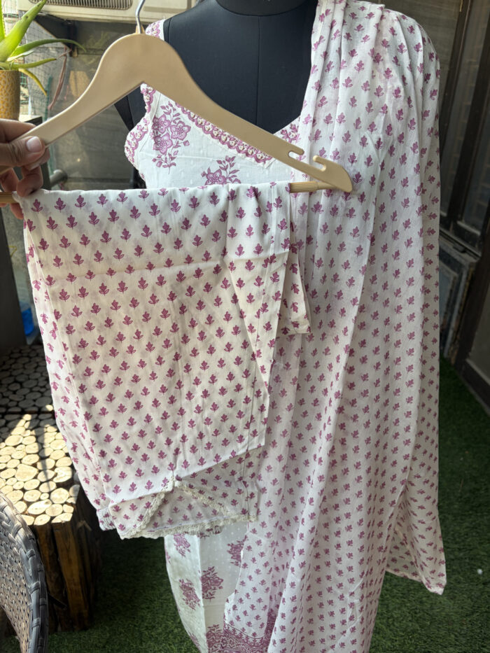 White Noodle Strap Cotton Suit - Image 4