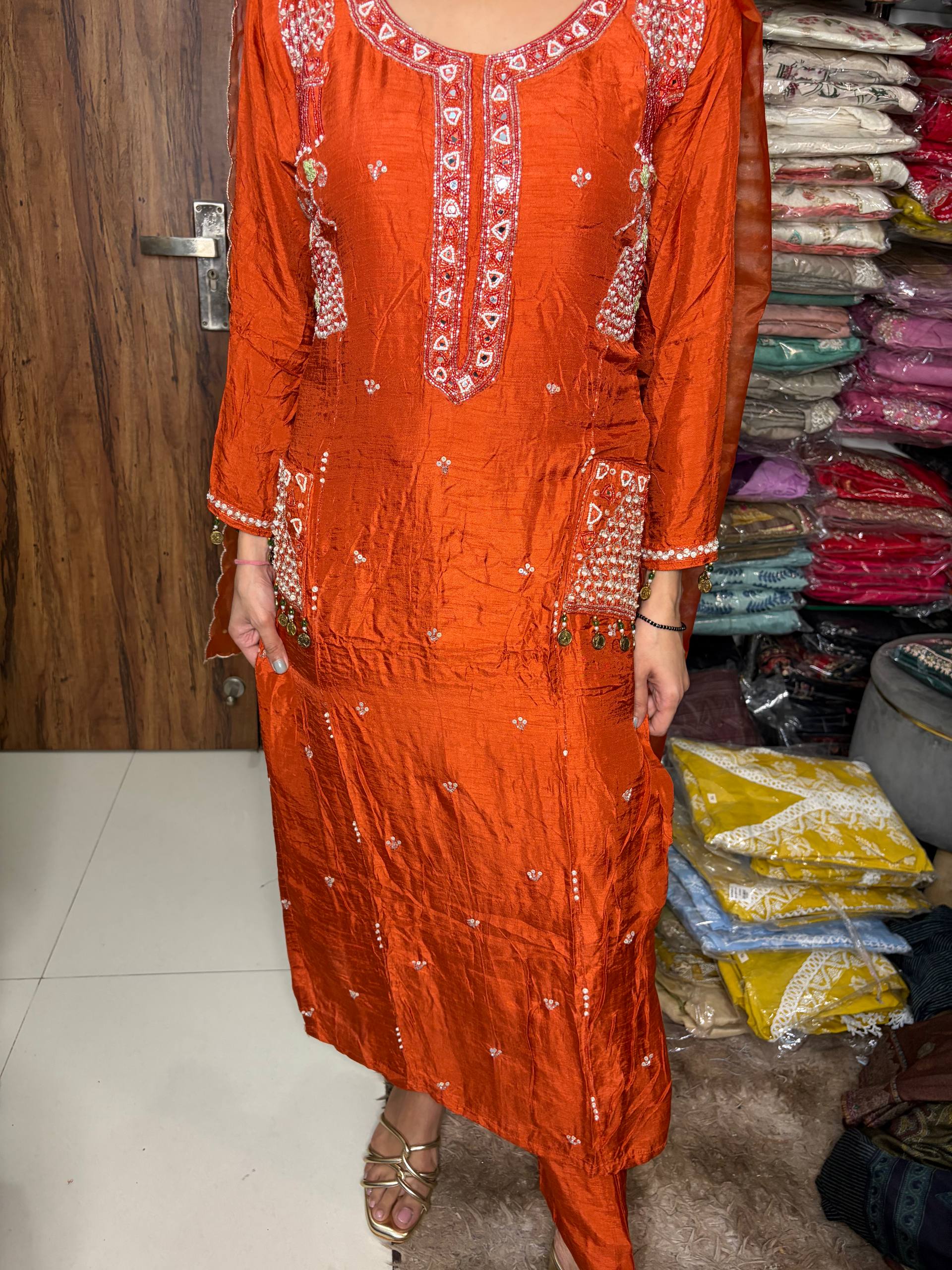 photo_6_2025-11-25_13-30-59.jpg Rusty Shine 3 Pcs Fully Stitched Suit - Image 1